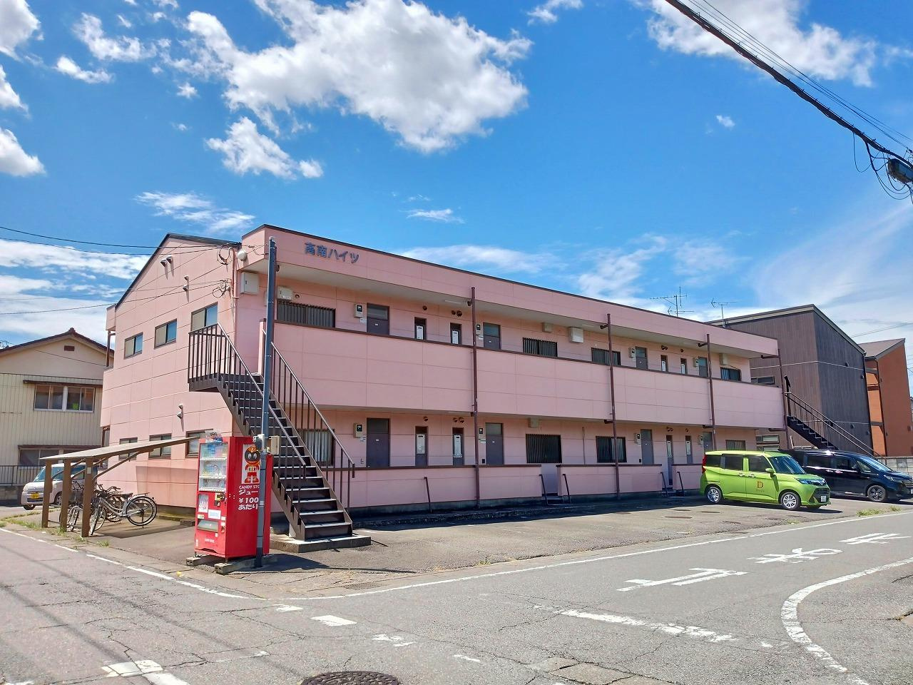 高南ハイツの外観