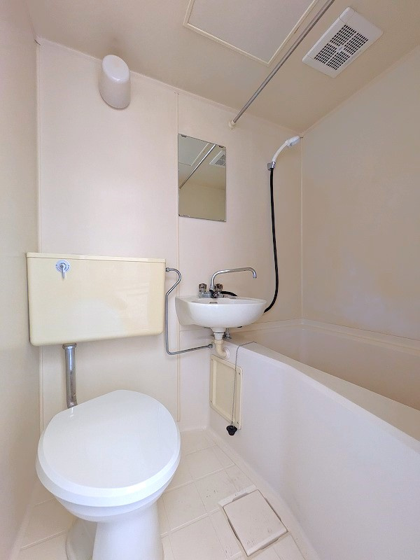 ベルディア浜町の浴室