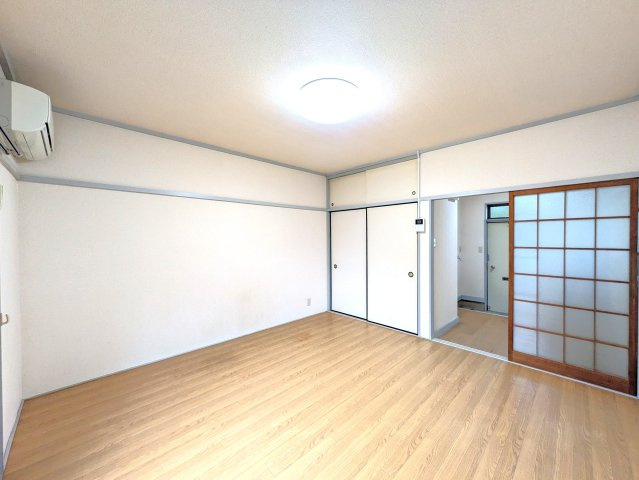 ベルディア浜町の居間・リビング