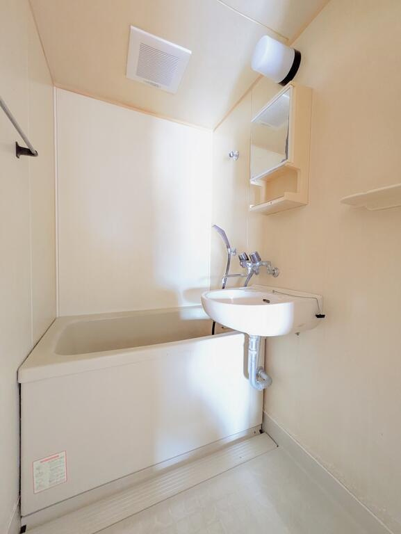 サンタバーバラ　Ａの浴室