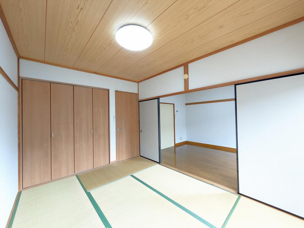 天良レジデンスの居間・リビング