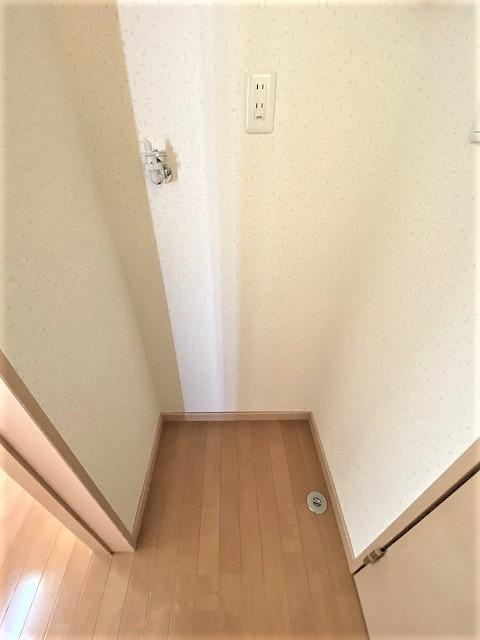 ハイツアーバンヒルズのその他|洗濯機置き場