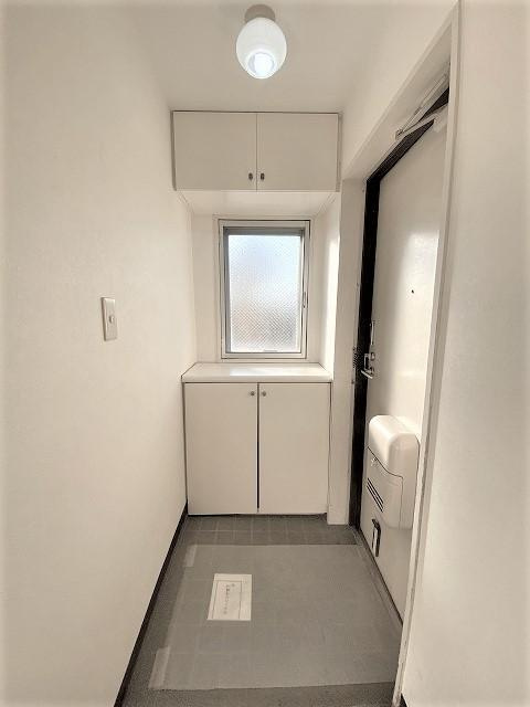 カンケン西藤マンションの玄関