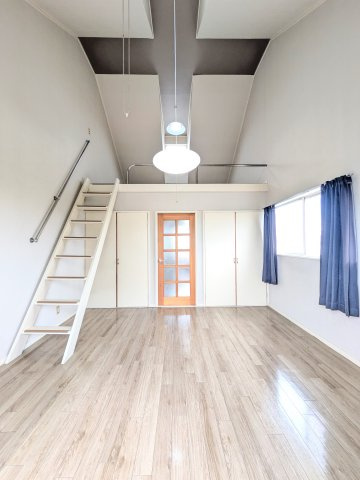 ジョイフル上原の内装