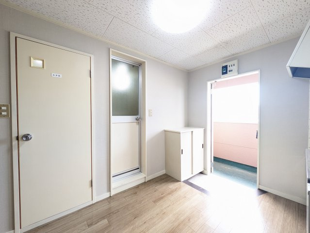 ジョイフル上原の居間・リビング