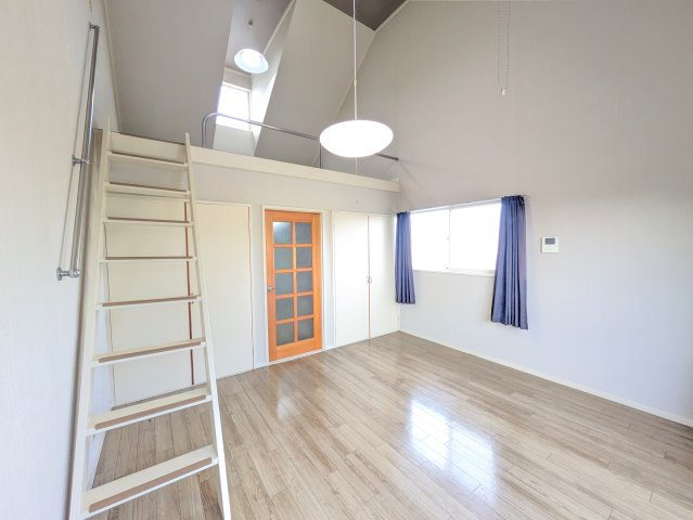 ジョイフル上原の内装