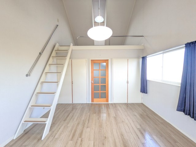 ジョイフル上原の内装