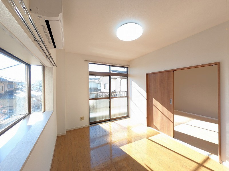 ミオカステーロの居間・リビング