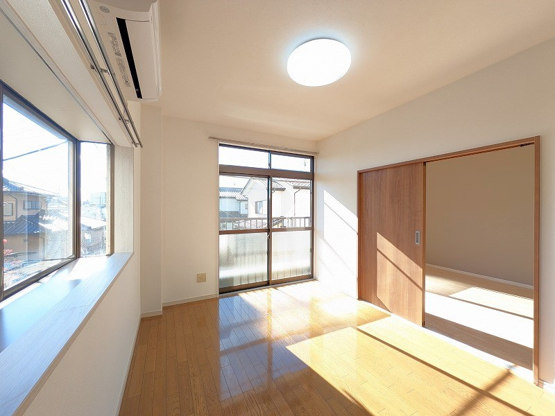 ミオカステーロの居間・リビング