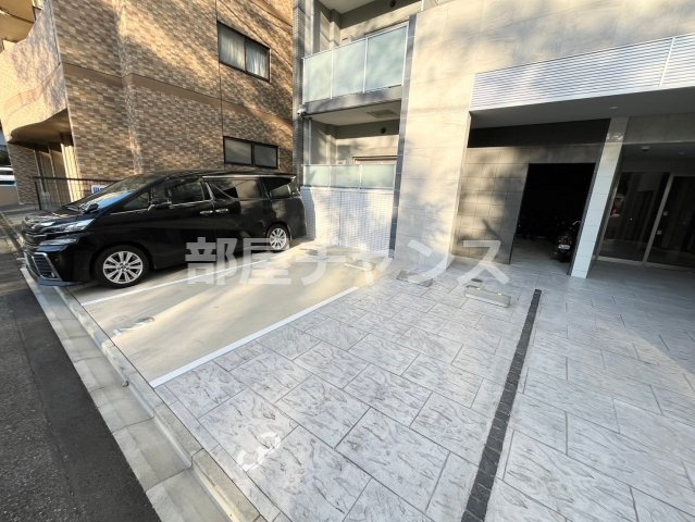 ル・シエル葵の駐車場