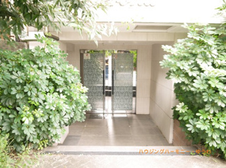 【エントランス】