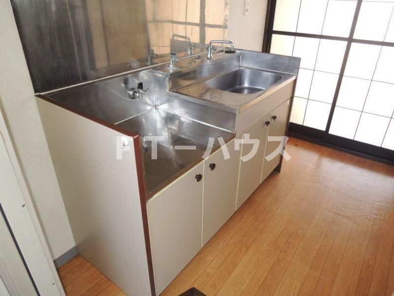 ジョリエシンケミガワのキッチン