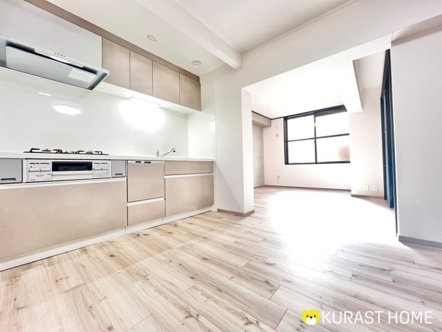 ルシエル向日町駅前　1階の居間・リビング