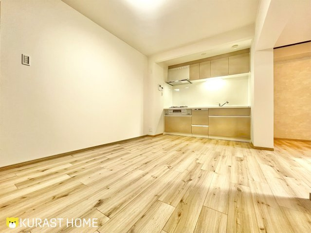 ルシエル向日町駅前　1階の居間・リビング