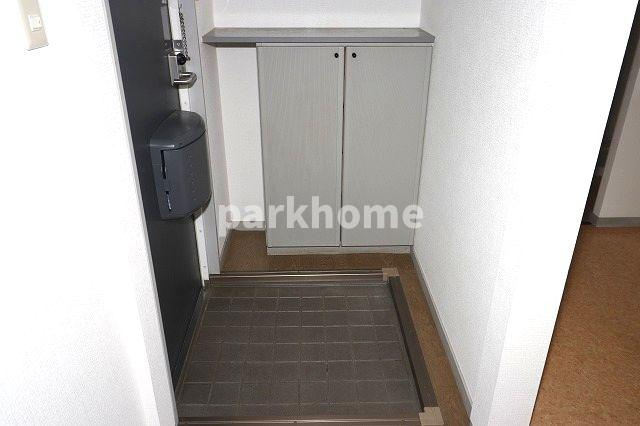 サンビレッジ一ツ橋 B棟の玄関|ゆったりとした玄関です