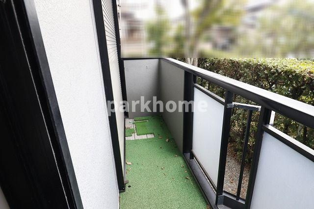 サンビレッジ一ツ橋 B棟のバルコニー|外からの目が気にならないバルコニーで洗濯物が干せます