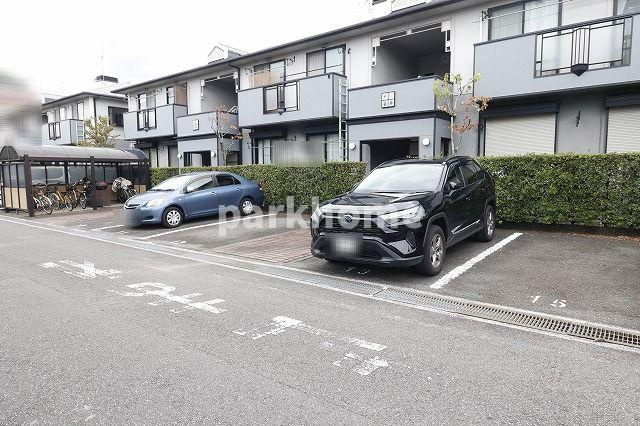 サンビレッジ一ツ橋 B棟の駐車場|駐車場があります