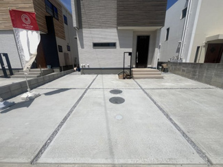 【駐車場】 | 読谷村渡慶次2期（全3棟） | 1号棟　並列駐車3台可♪