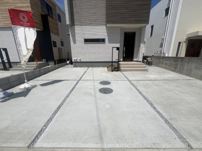 【駐車場】 | 読谷村渡慶次2期（全3棟）1・3号棟 | 1号棟　並列駐車3台可♪