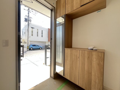 【玄関】 | 読谷村渡慶次2期（全3棟）1・3号棟 | 1号棟　