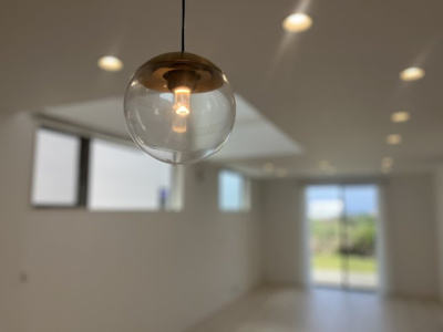 【居間・リビング】 | 読谷村渡慶次2期（全3棟）1・3号棟 | 1号棟　オシャレな照明設備♪