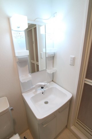 クレアドル須磨Ⅲの洗面所