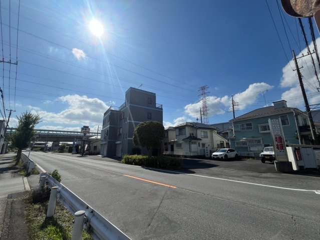 比企郡川島町上伊草　二世帯住宅　西武新宿線『本川越駅』バス21分　【伊草小学区】の前面道路含む現地写真