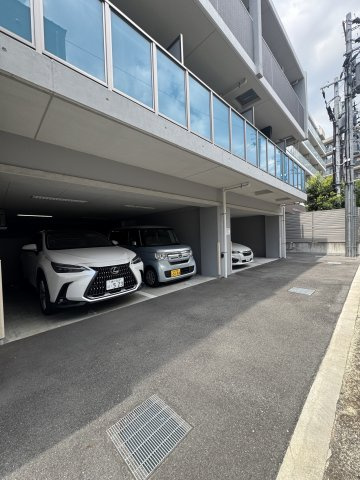 MJC神戸ハーバーウエストの駐車場