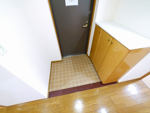 ローレルスクエア登美ヶ丘第1期1番館の玄関|毎日通る玄関はこちらです