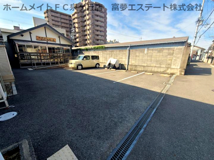 グリーンハイツ前山の駐車場