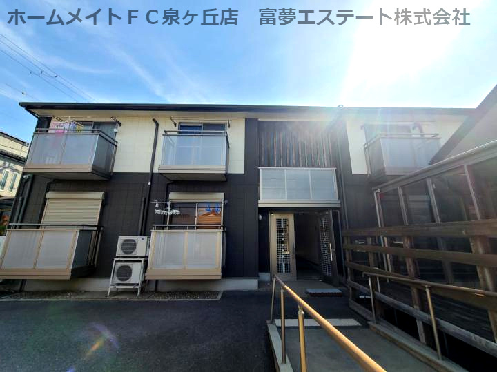 グリーンハイツ前山の外観