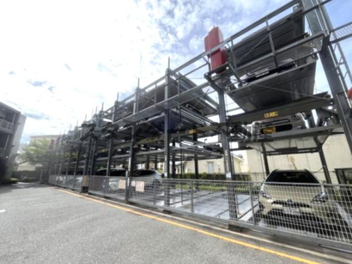 【駐車場】