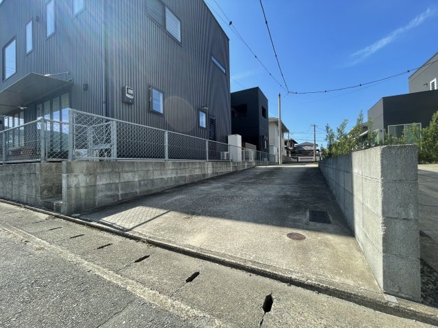 安居野三丁目戸建の駐車場