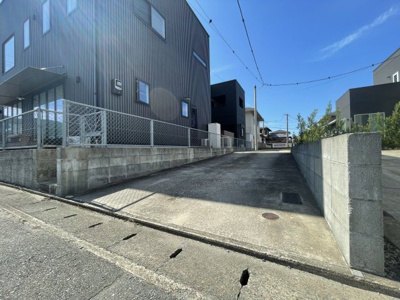 【駐車場】 | 安居野三丁目戸建