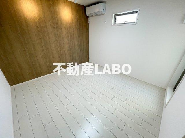 フジパレス今川駅東Ⅱ番館の居間・リビング