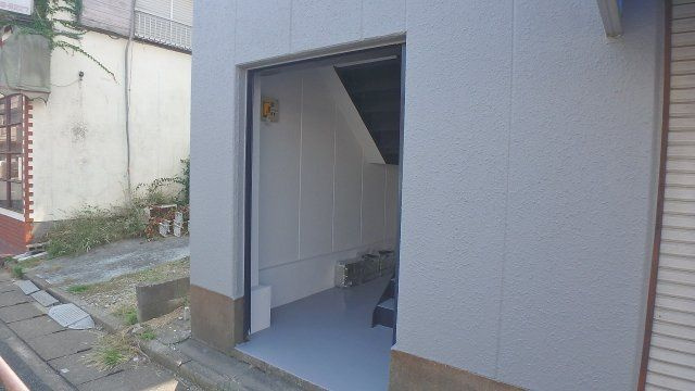 サーハンハウス のエントランス