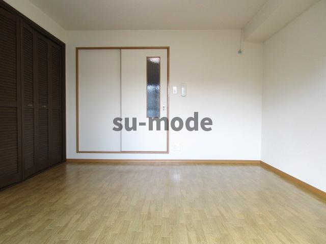 第9薩摩マンションの洋室