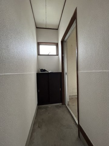 広島市西区己斐西町の賃貸マンションの玄関