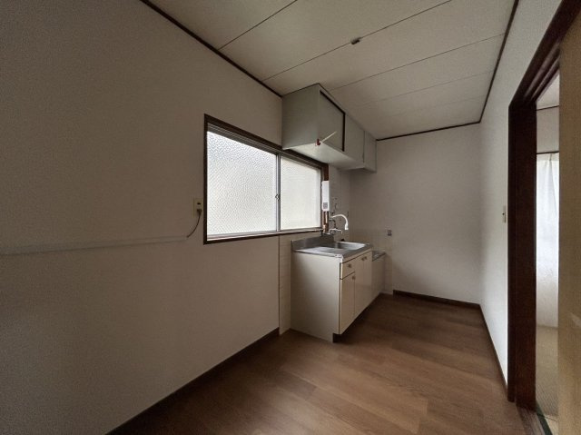 広島市西区己斐西町の賃貸マンションの居間・リビング