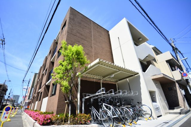 アメニティ西田辺の外観