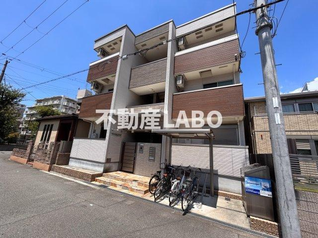 フジパレス中野Ⅲ番館の外観