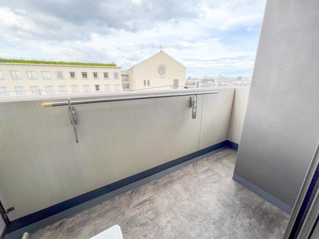 ウエンズ勝山のバルコニー