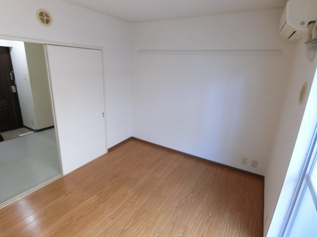 プレイン第二マンションの寝室