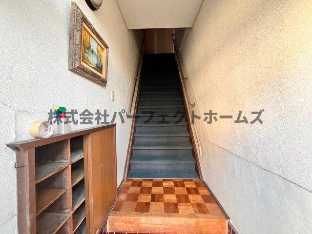 東香里園町戸建　賃貸の玄関|きれいな玄関です