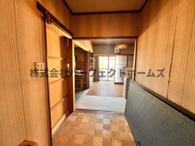 東香里園町戸建　賃貸の内装|明るい室内です