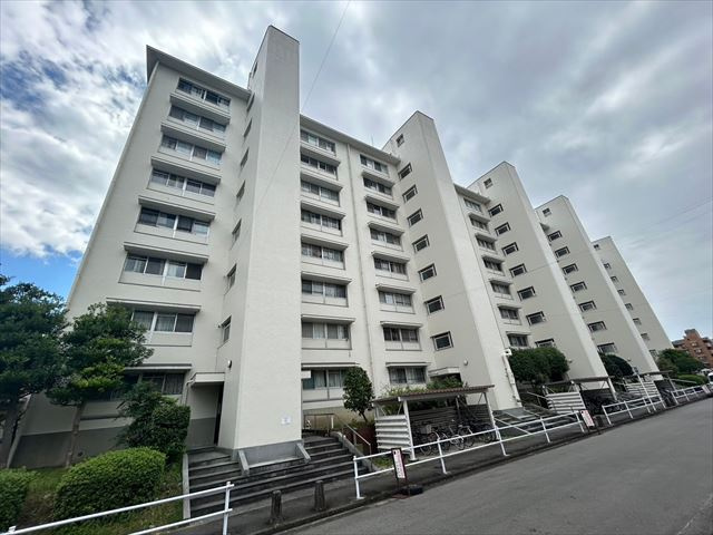 藤の木団地7号棟