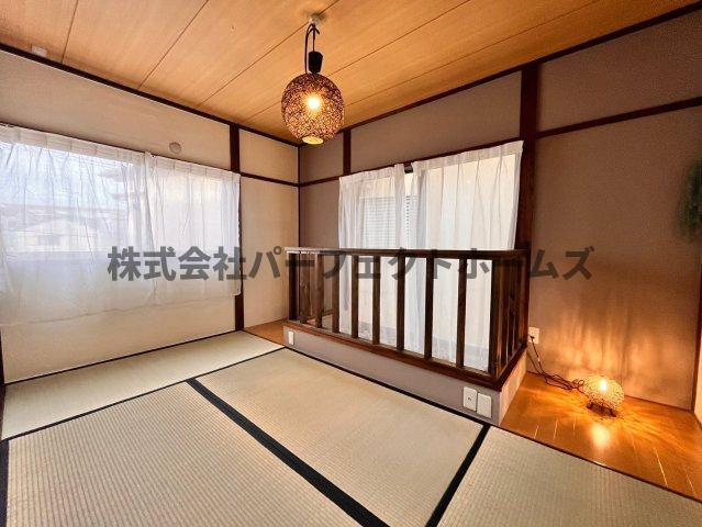 招提南町3丁目戸建　賃貸の和室|和室、ちょっとしたくつろぎスペースにいかがでしょうか