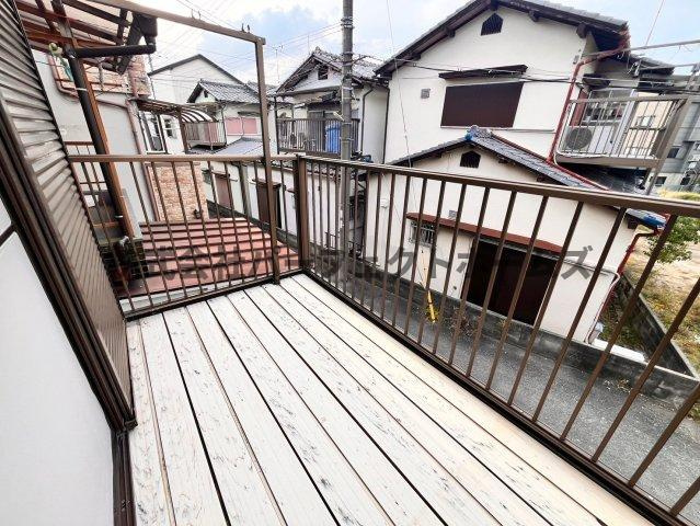 招提南町3丁目戸建　賃貸のバルコニー|落ち着いた時間を過ごせるバルコニーです