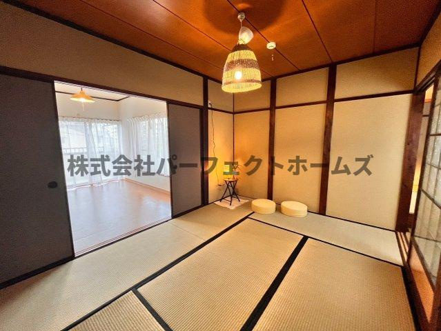 招提南町3丁目戸建　賃貸の和室|和室、ちょっとしたくつろぎスペースにいかがでしょうか