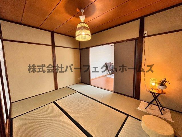 招提南町3丁目戸建　賃貸の和室|フローリングだけでなく、和室もあります